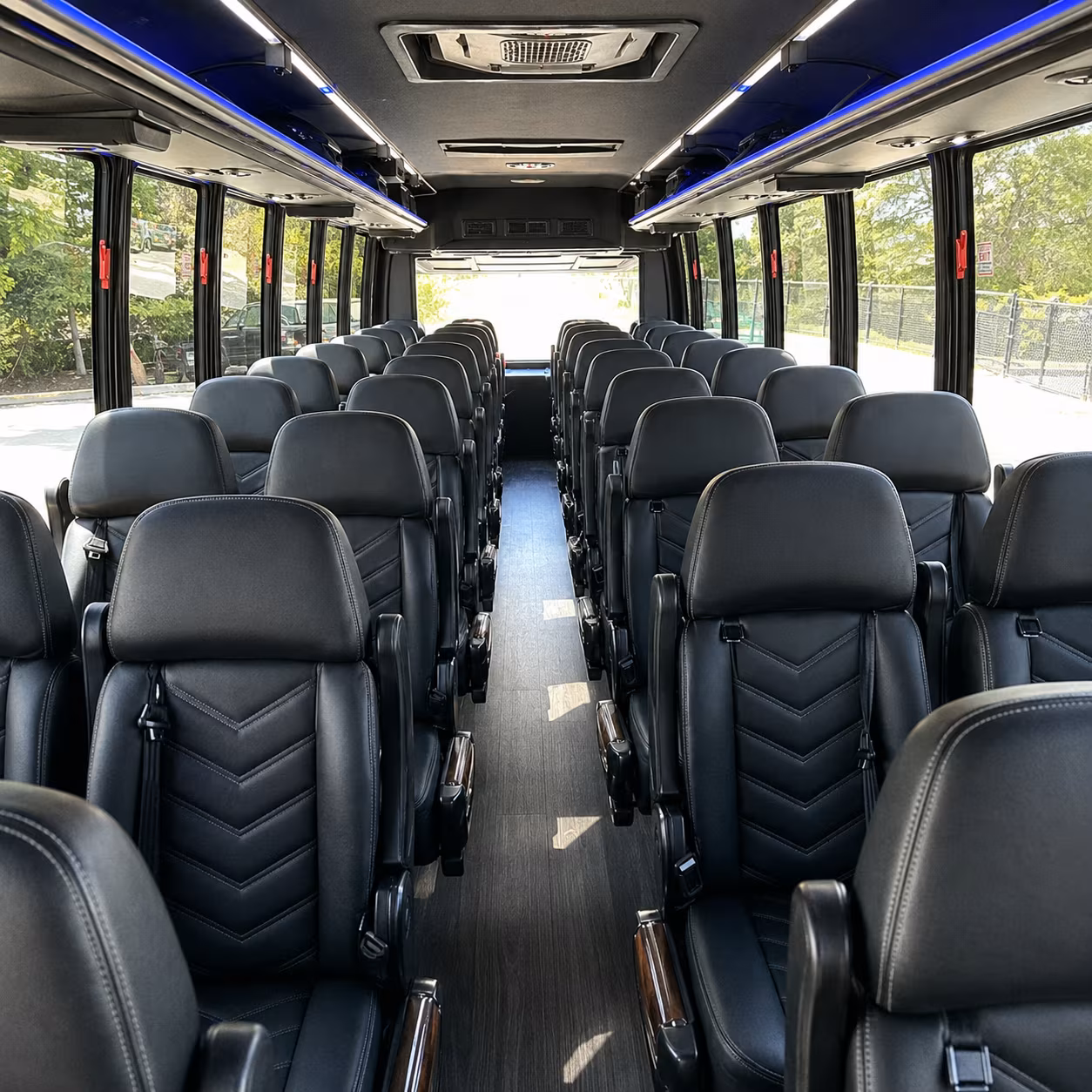 San Francisco Airport Shuttle & Transportation party bus exterior