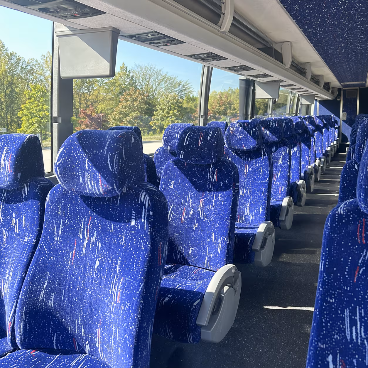 San Francisco Airport Shuttle & Transportation party bus exterior
