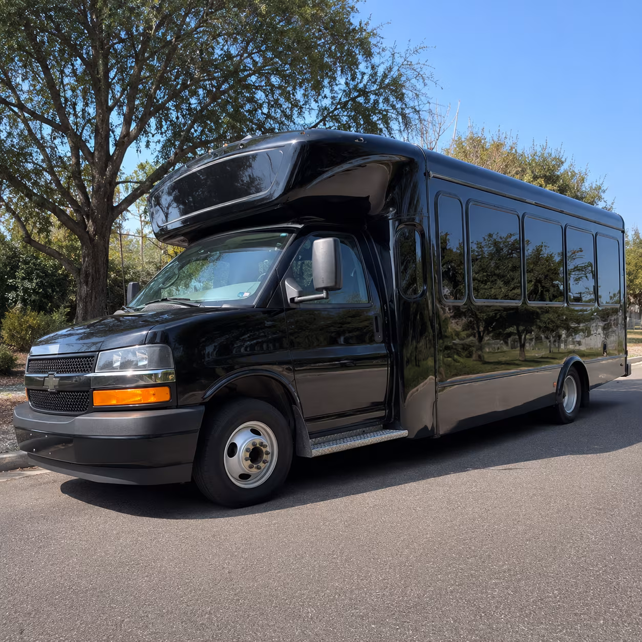 San Francisco Winery Tour & Pub Crawl Transportation party bus exterior