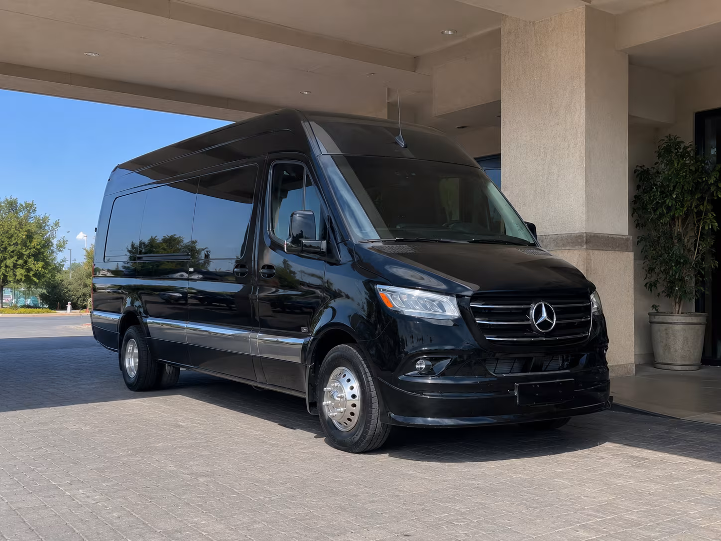 San Rafael School Event & Field Trip Transportation